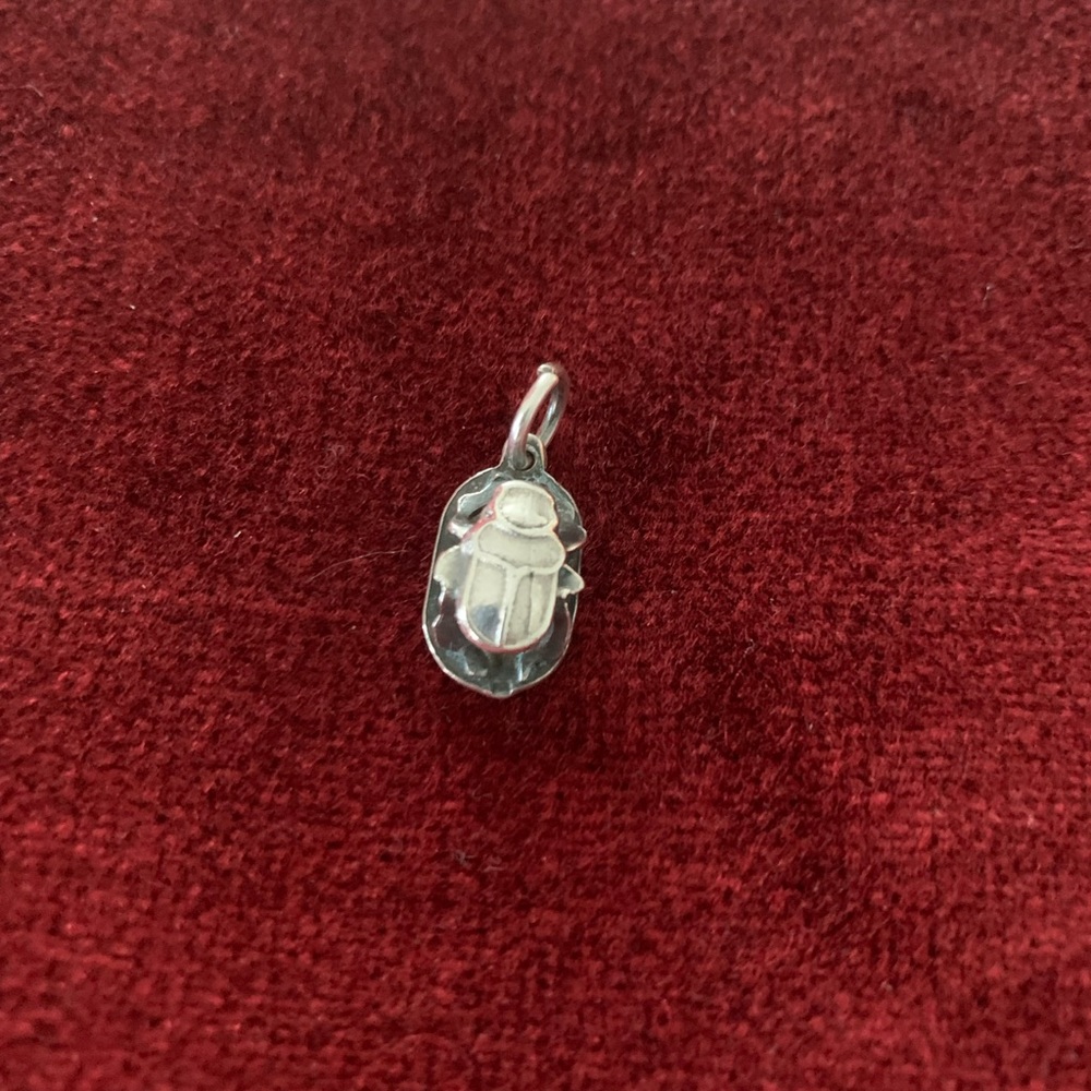 🆕 Sterling Silver Egyptian pendant